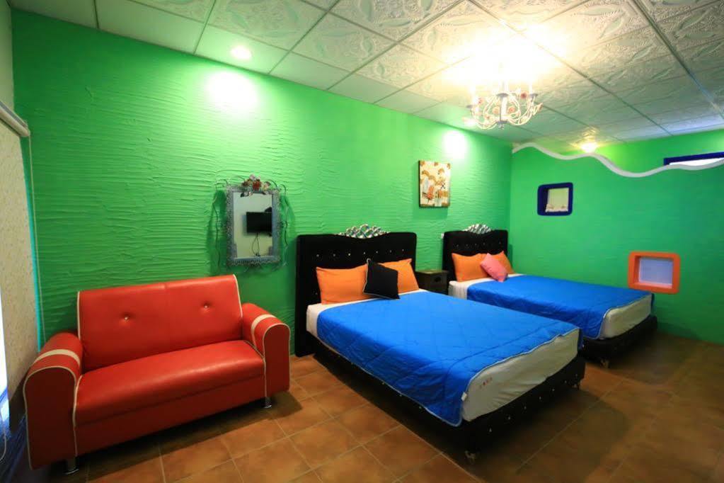 Fumigate Hotel Kota Tua Kota Tua Hengchun Bagian luar foto